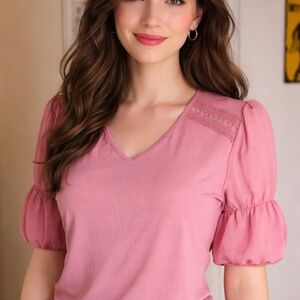 Chic Women's Blouse with Lace Detail